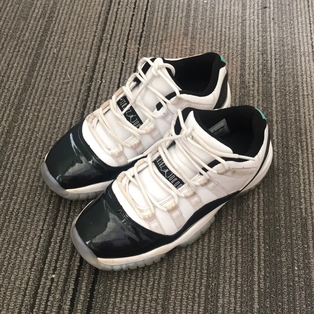 jordans retro 11